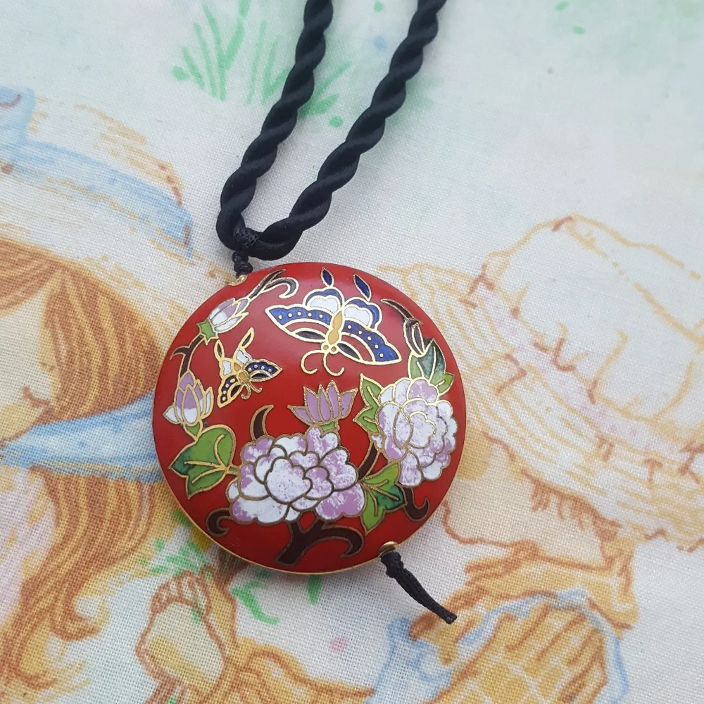🌙Vintage Cloisonne Disc Silk Rope Necklace
